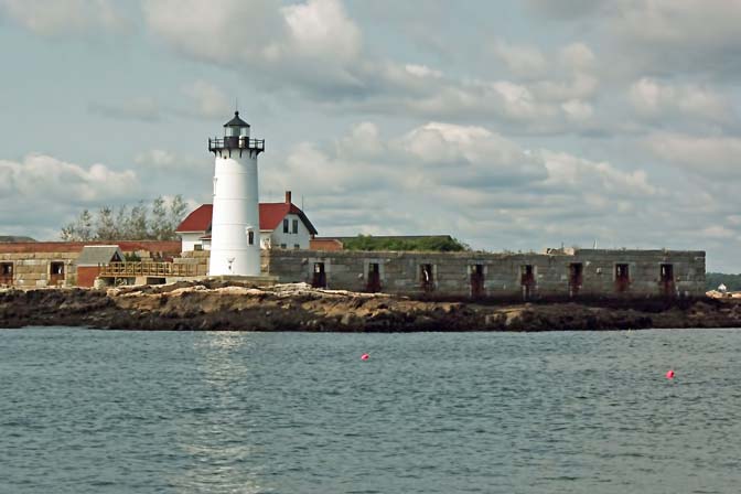 abandoned forts New England